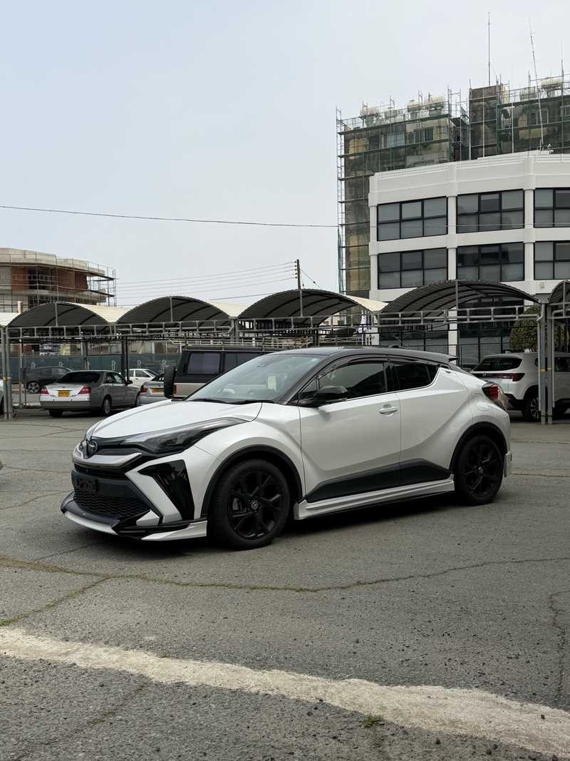 2021 Toyota C-HR 1,8L 2021 Cyprus