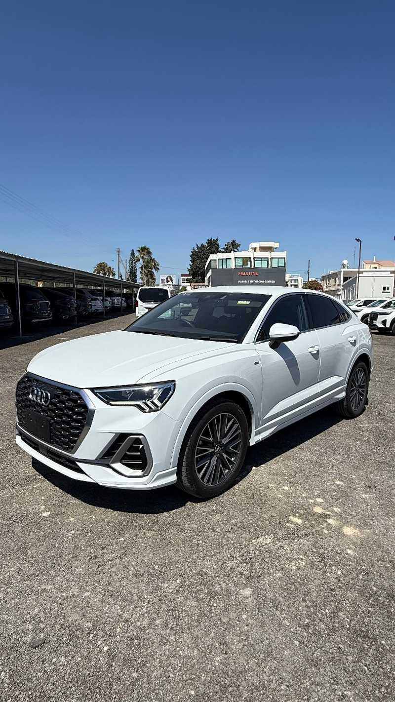 2022 Audi Q3 2,0L 2022 Cyprus