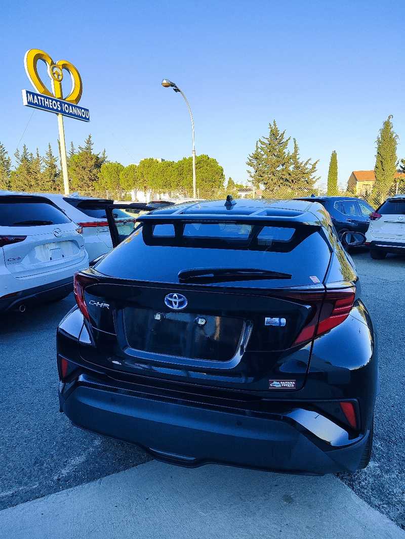 2022 Toyota C-HR 1,8L 2022 Cyprus