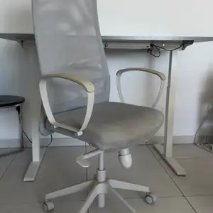 Ikea järvfjället office chair, Επαρχία Λευκωσίας — Λατσιά - Άγιος Γεώργιος