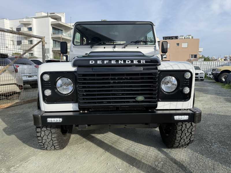 2015 Land Rover Defender 2,2L 2015 Cyprus