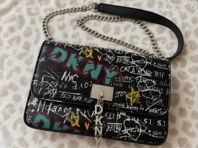 Dkny bag, Επαρχία Λεμεσού — Λεμεσός - Νεάπολη