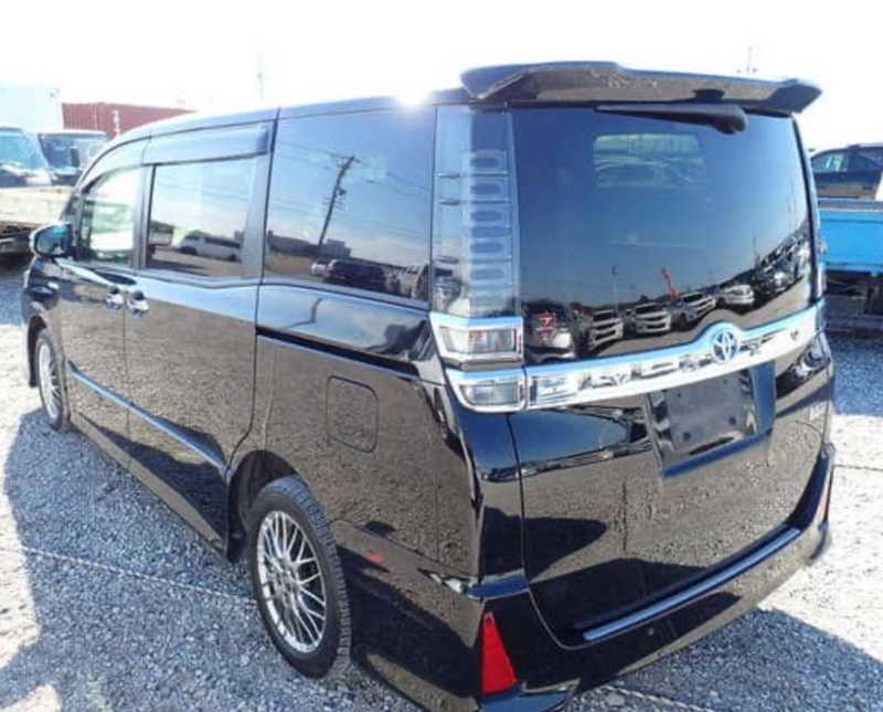 2021 Toyota Voxy 1,8L 2021 Cyprus