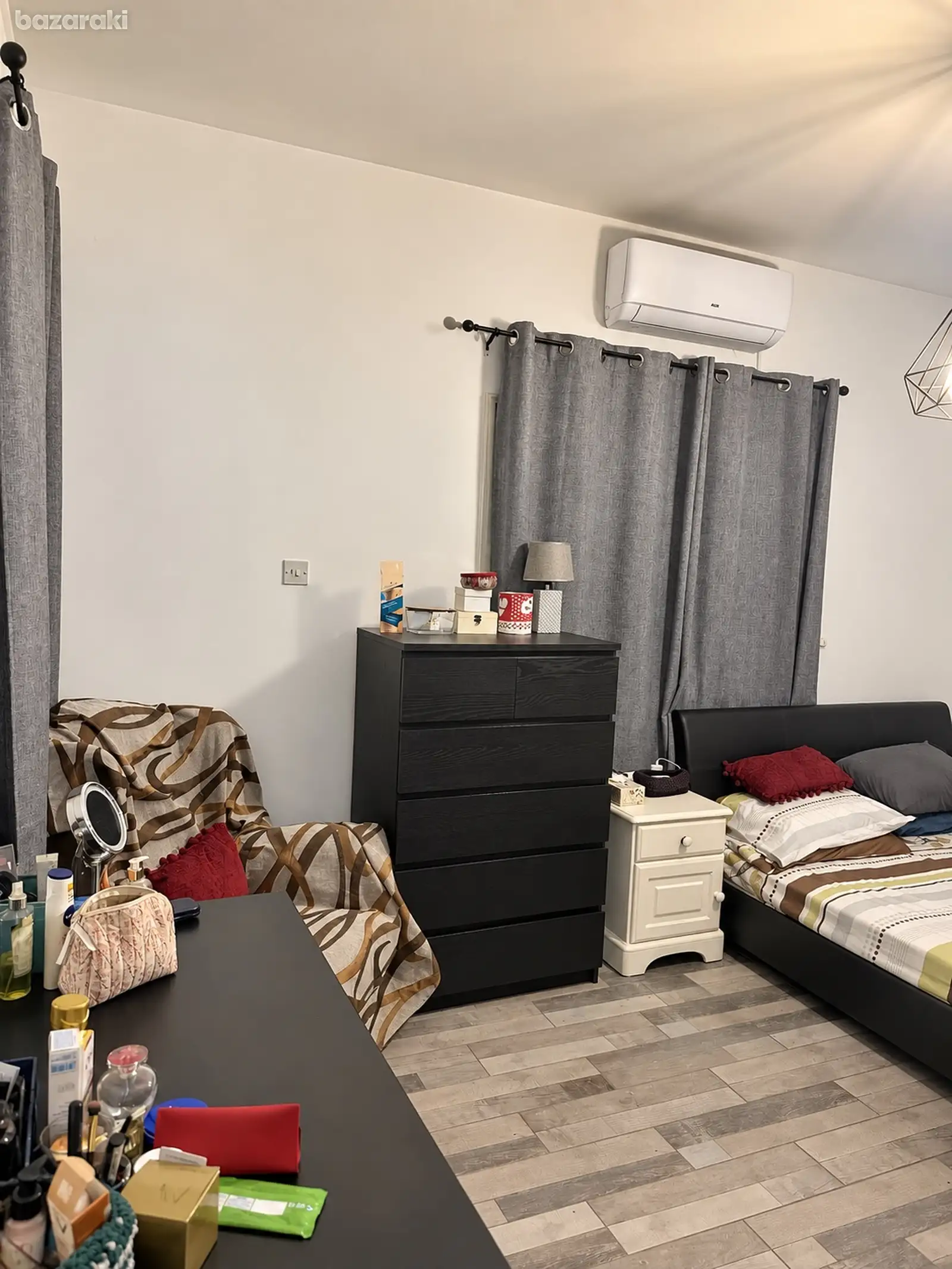House, 3 bedrooms — 6