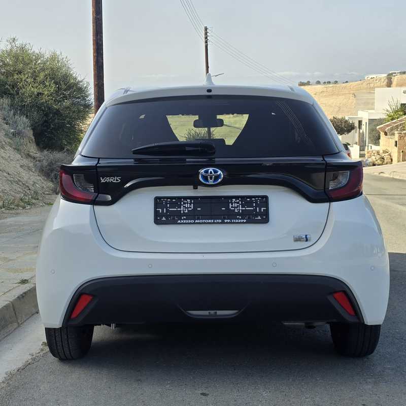 2022 Toyota Yaris 1,5L 2022 Cyprus