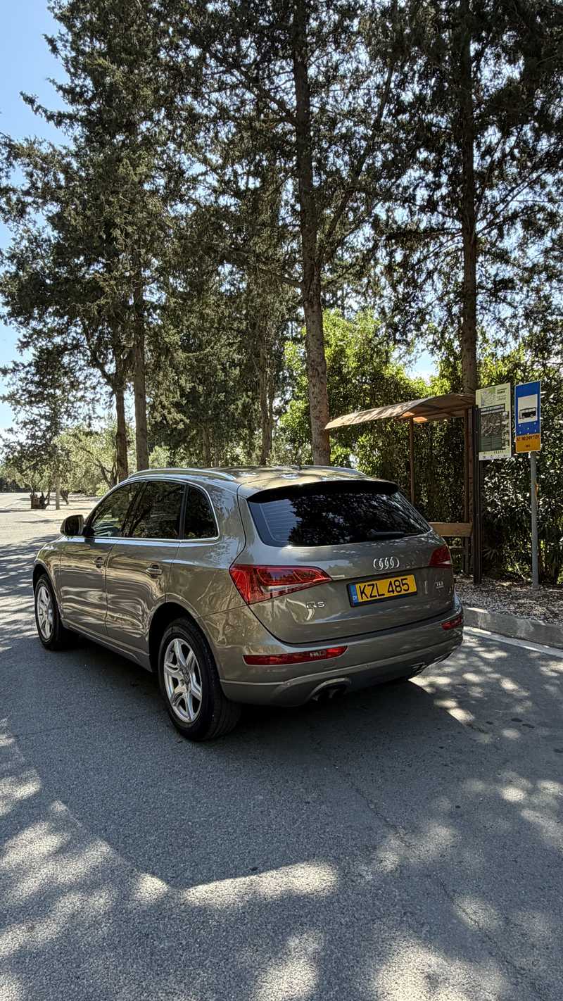 2011 Audi Q5 2,0L 2011 Cyprus