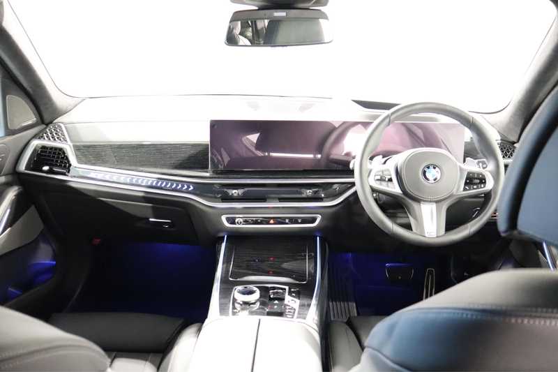 2025 BMW X7 3,0L 2025 Cyprus