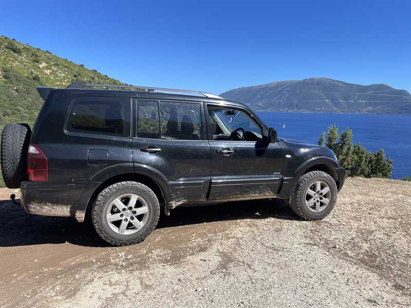 2005 Mitsubishi Pajero 3,2L 2005 Cyprus