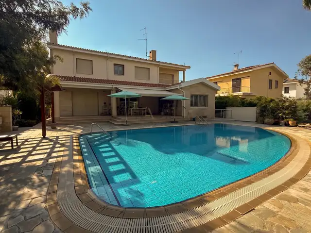 5-bedroom villa to rent, Nicosia — Egkomi