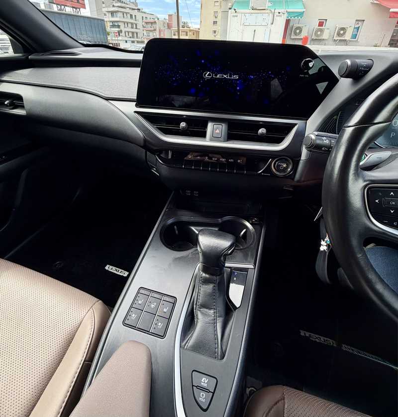 2023 Lexus UX 2,0L 2023 Cyprus