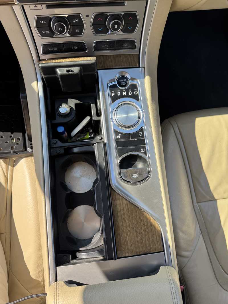 2014 Jaguar XJ 2,2L 2014 Cyprus