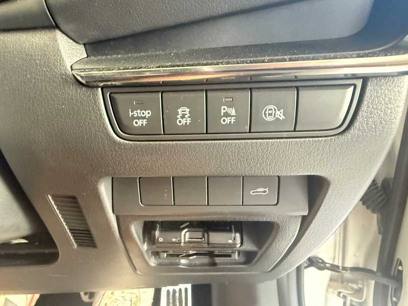 2023 Mazda 3 2,0L 2023 Cyprus