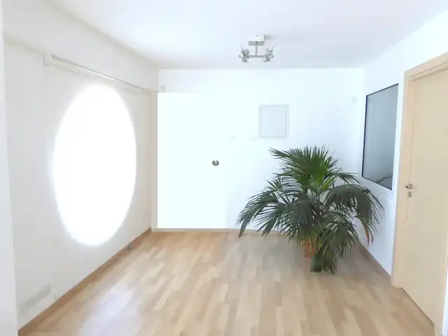 Modern office suite with garden, parking and storage in panthea, Επαρχία Λεμεσού — Πάνθεα