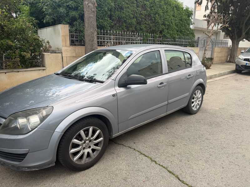 2005 Opel, Vauxhall Astra 1,6L 2005 Cyprus