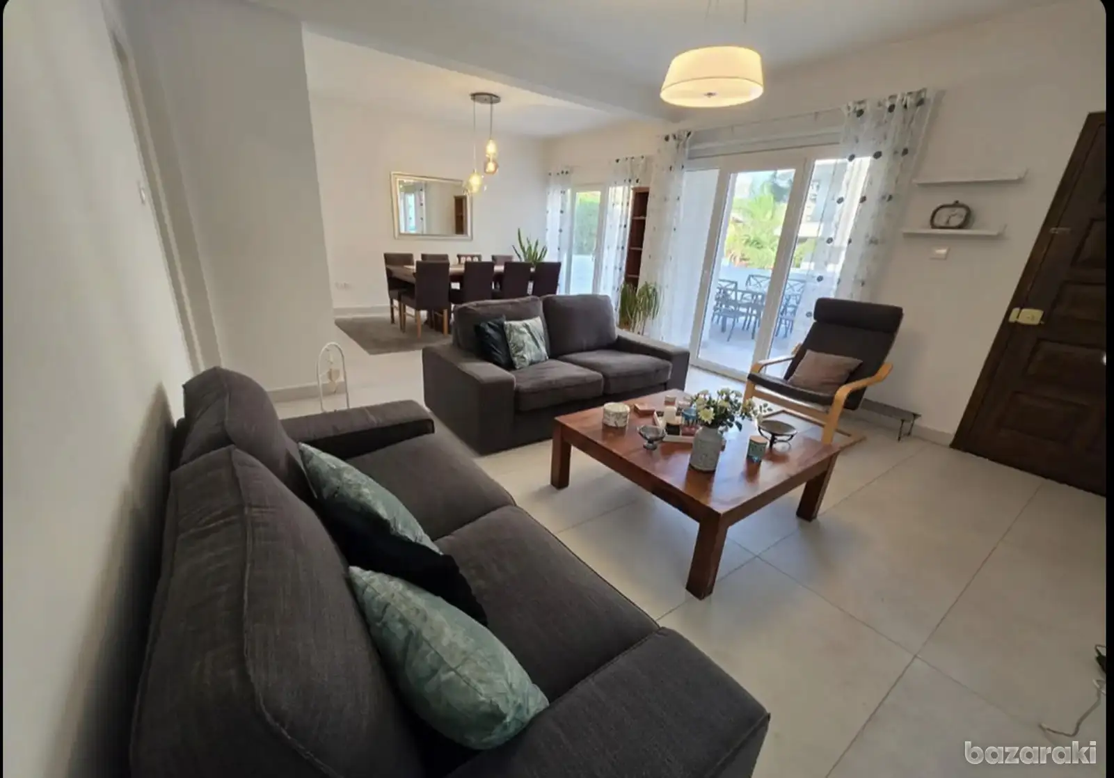 House, 2 bedrooms — 5