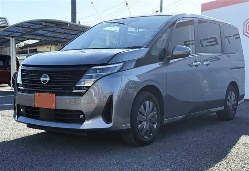 Nissan Serena 2,0L 2023