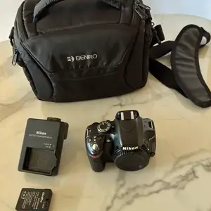 Nikond3200 dslr body - charger - battery - benro bag, Limassol — Limassol - Linopetra