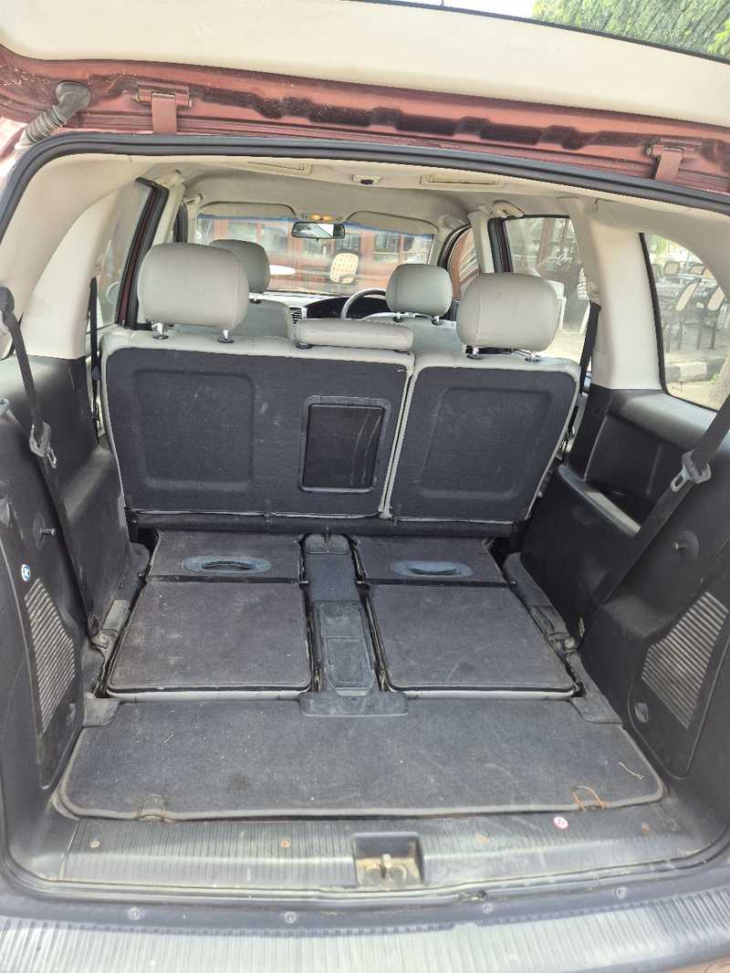 2001 Opel, Vauxhall Zafira 1,6L 2001 Cyprus