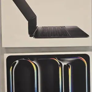 Ipad pro 11 m5, 256gb, wifi, brand new boxed w/warranty &brand new magic keboard, Επαρχία Λευκωσίας — Έγκωμη - Μακεδονίτισσα