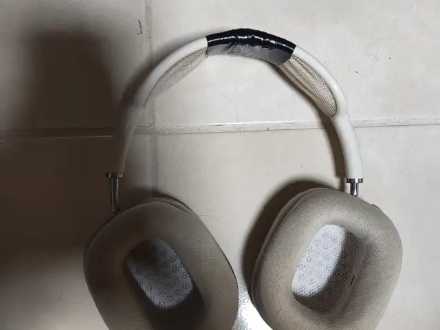 Airpods max, Επαρχία Λεμεσού — Ερήμη