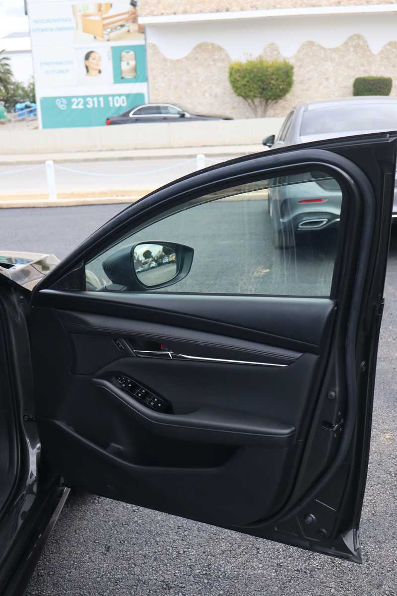 2022 Mazda 3 2,0L 2022 Cyprus