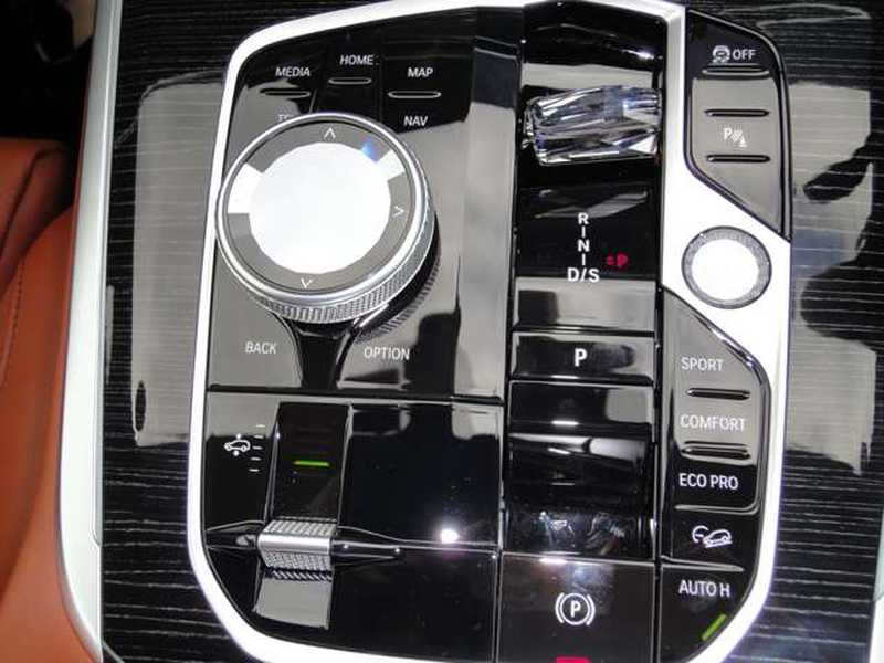 2025 BMW X7 3,0L 2025 Cyprus