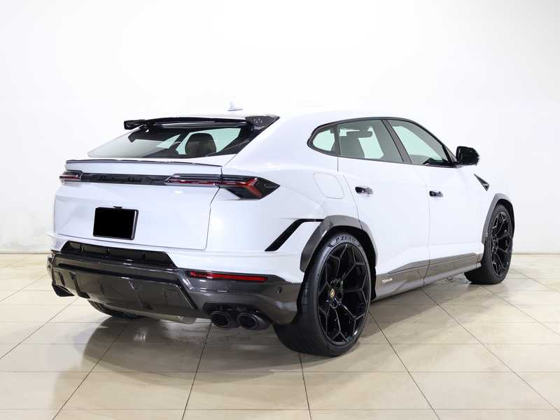 2024 Lamborghini Urus 4,0L 2024 Cyprus