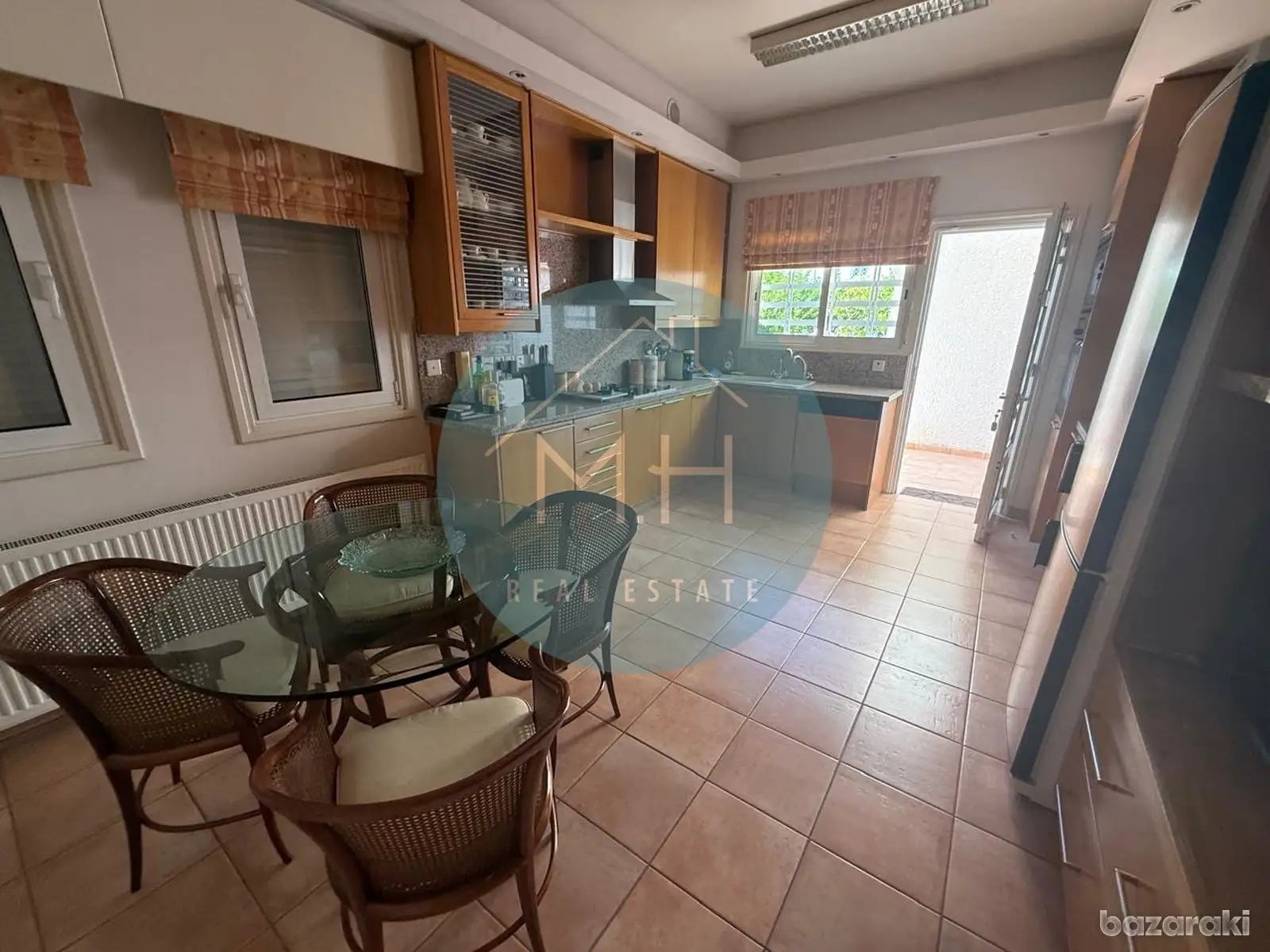 House, 3 bedrooms — 5