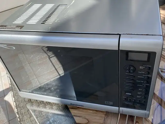 Oven /microwave, Επαρχία Λάρνακας — Δροσιά