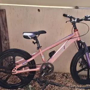 Pink FORVER bike, Limassol — Asomatos Lemesou