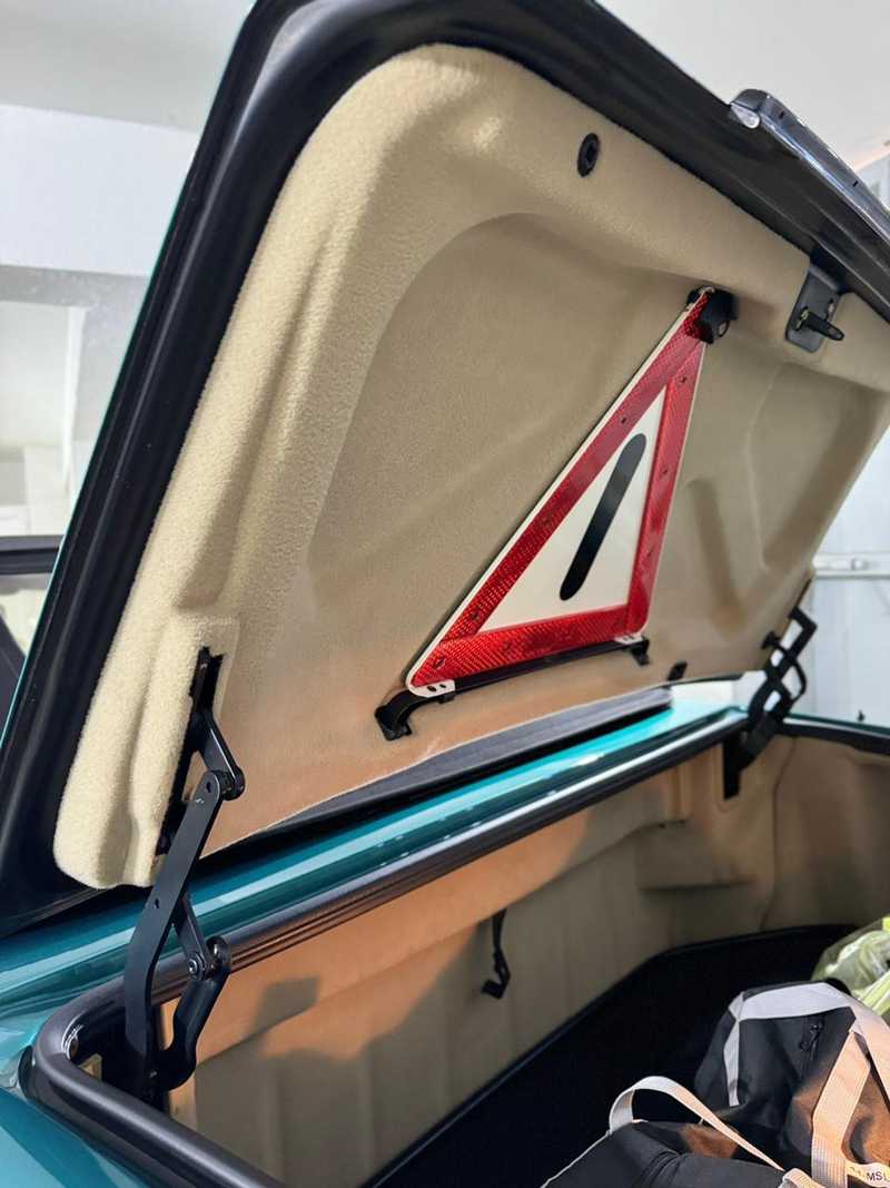 1997 Mercedes-Benz SL-Class 2,8L 1997 Cyprus