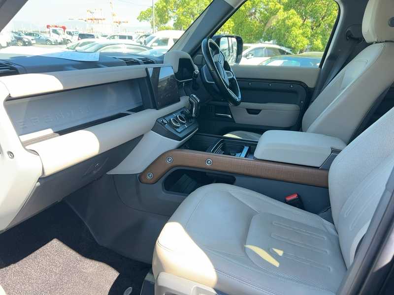 2021 Land Rover Defender 3,0L 2021 Cyprus