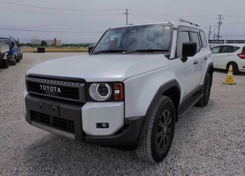 Toyota Land Cruiser VX100 2,8L 2025
