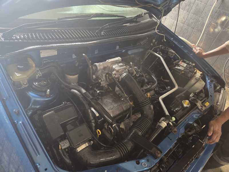 Mazda Demio 1,3L 1998