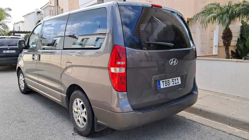 2012 Hyundai i800 2,5L 2012 Cyprus