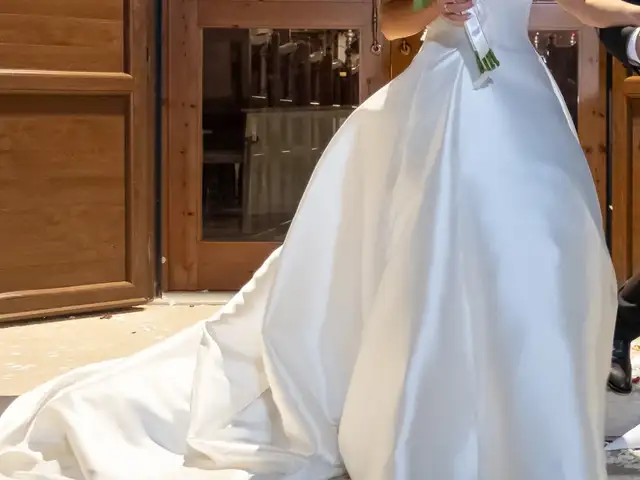 Wedding dress, Limassol — Limassol - Omonia
