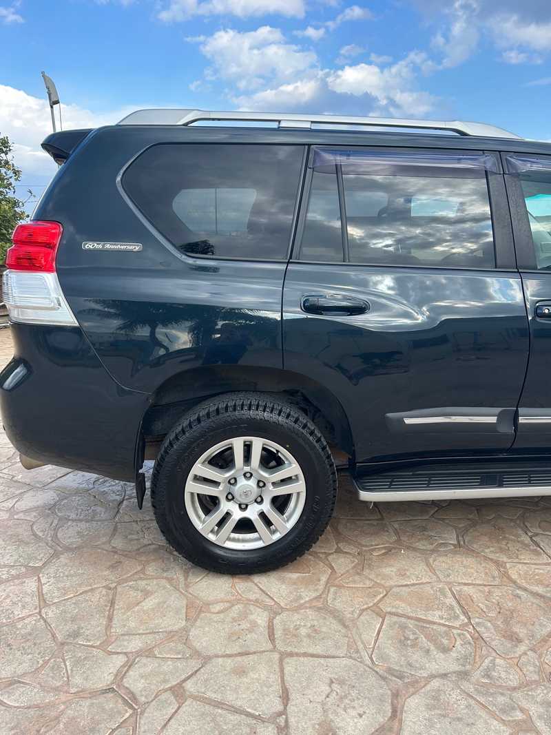 2011 Toyota Land Cruiser 200 3,0L 2011 Cyprus