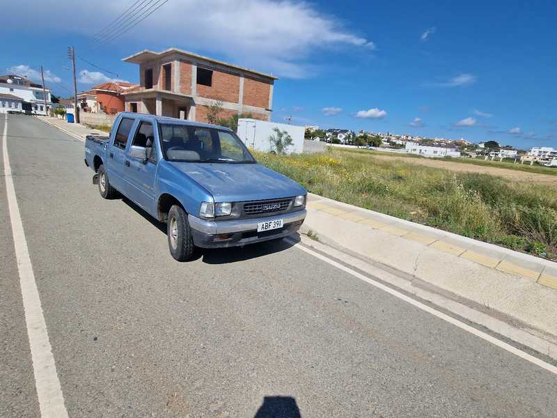 1991 Isuzu Pick-up 2,5L 1991 Cyprus