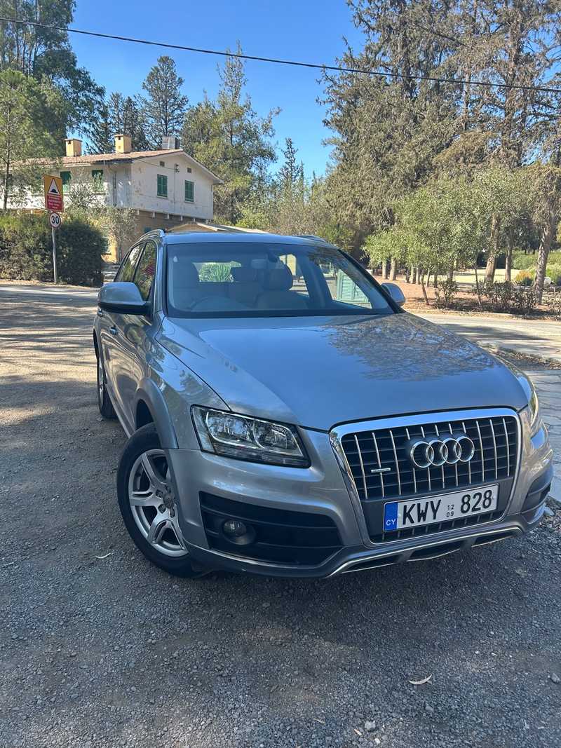 2009 Audi Q5 2,0L 2009 Cyprus
