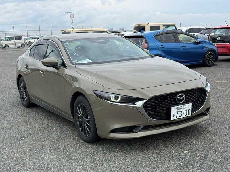 Mazda 3 2,0L 2024