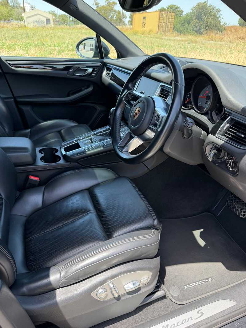 2017 Porsche Macan 3,0L 2017 Cyprus