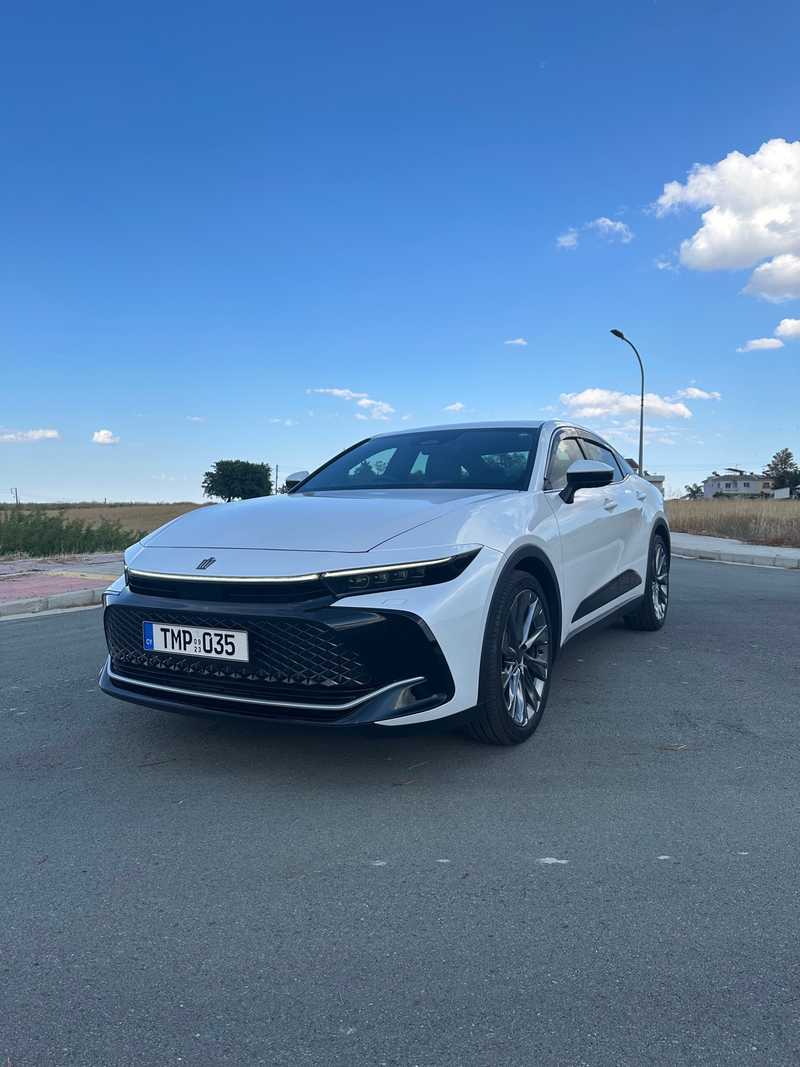 2023 Toyota Crown 2,5L 2023 Cyprus