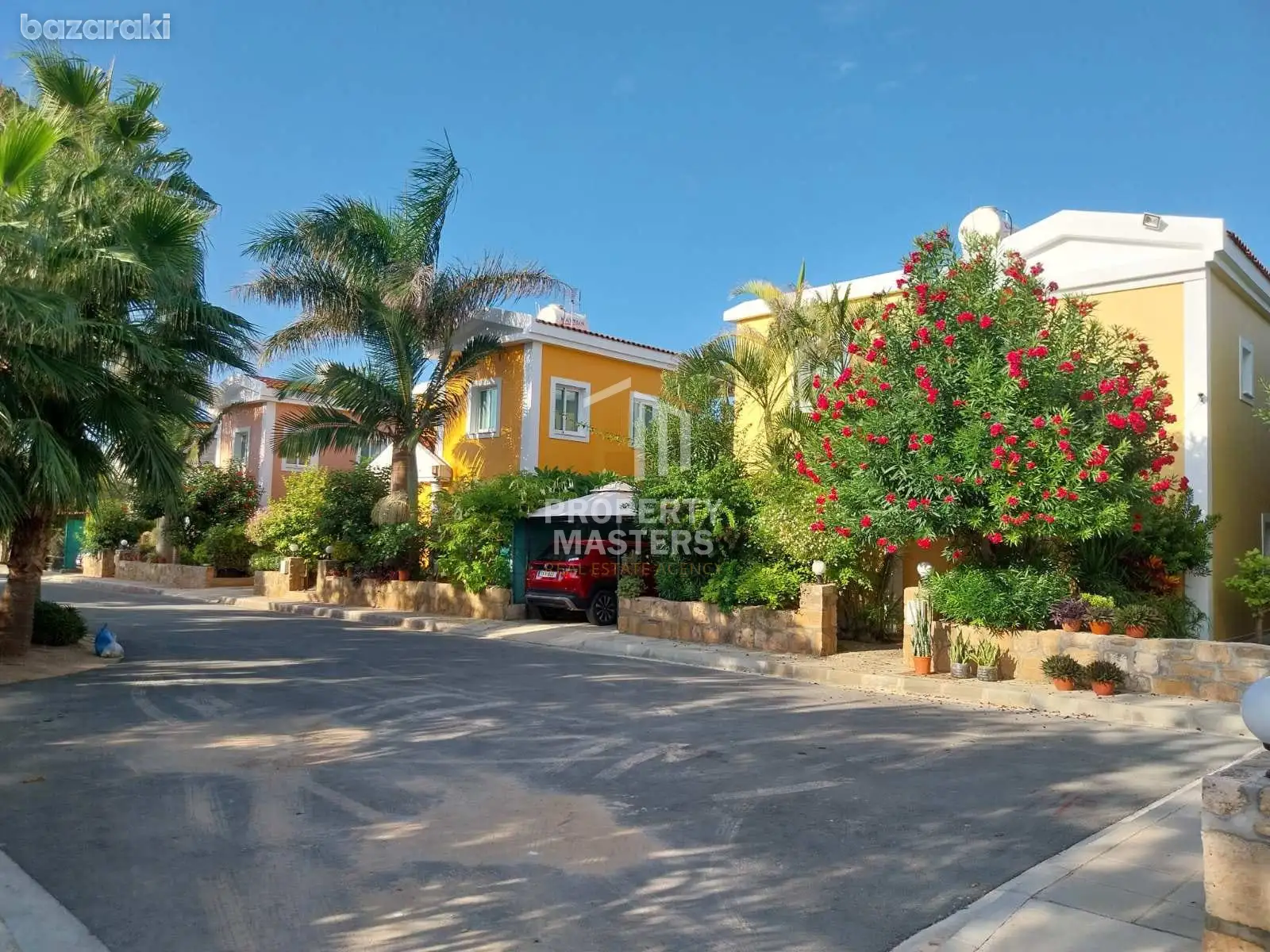 House, 3 bedrooms — 3
