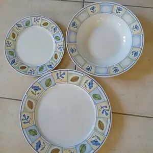 12 piece Dinner set, Larnaca — Livadia Larnakas