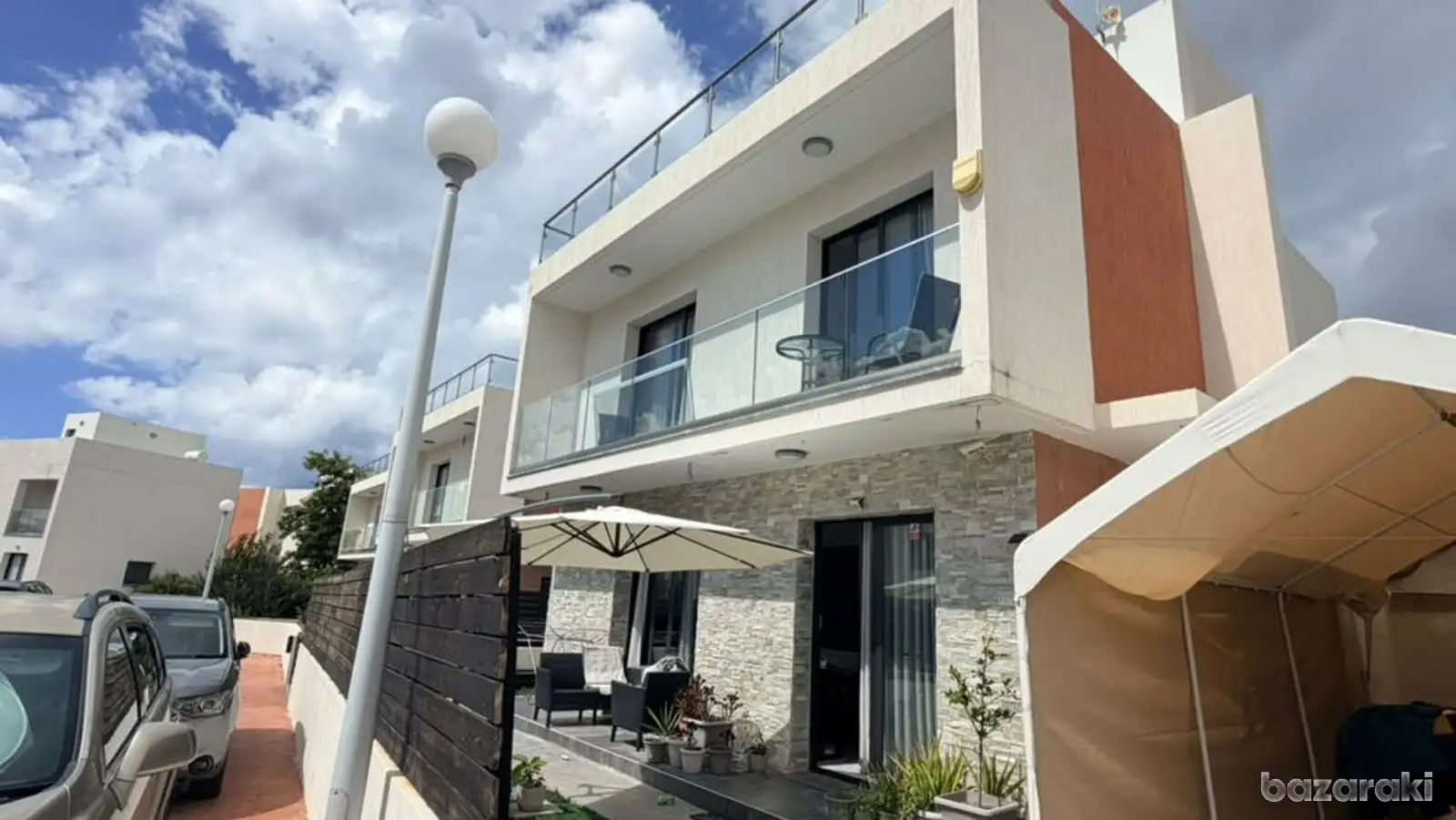 House, 3 bedrooms — 10