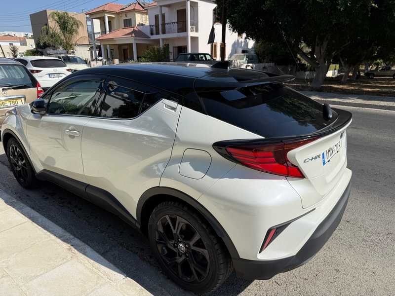 2021 Toyota C-HR 1,8L 2021 Cyprus