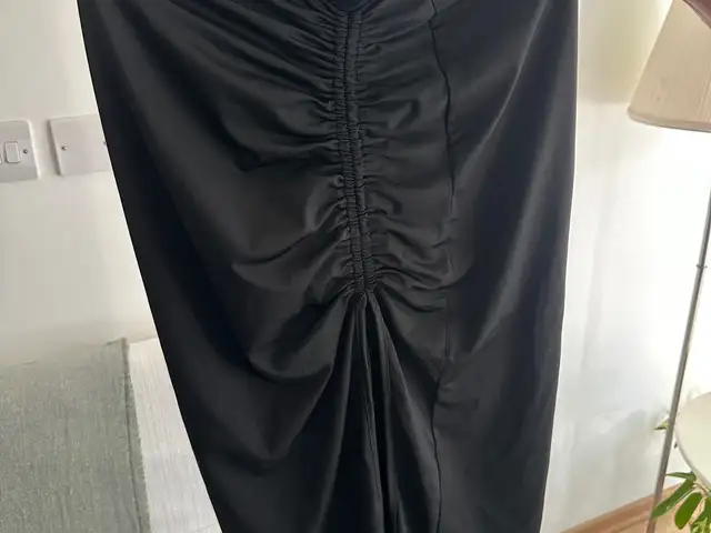 Black midi skirt, Nicosia — Aglantzia