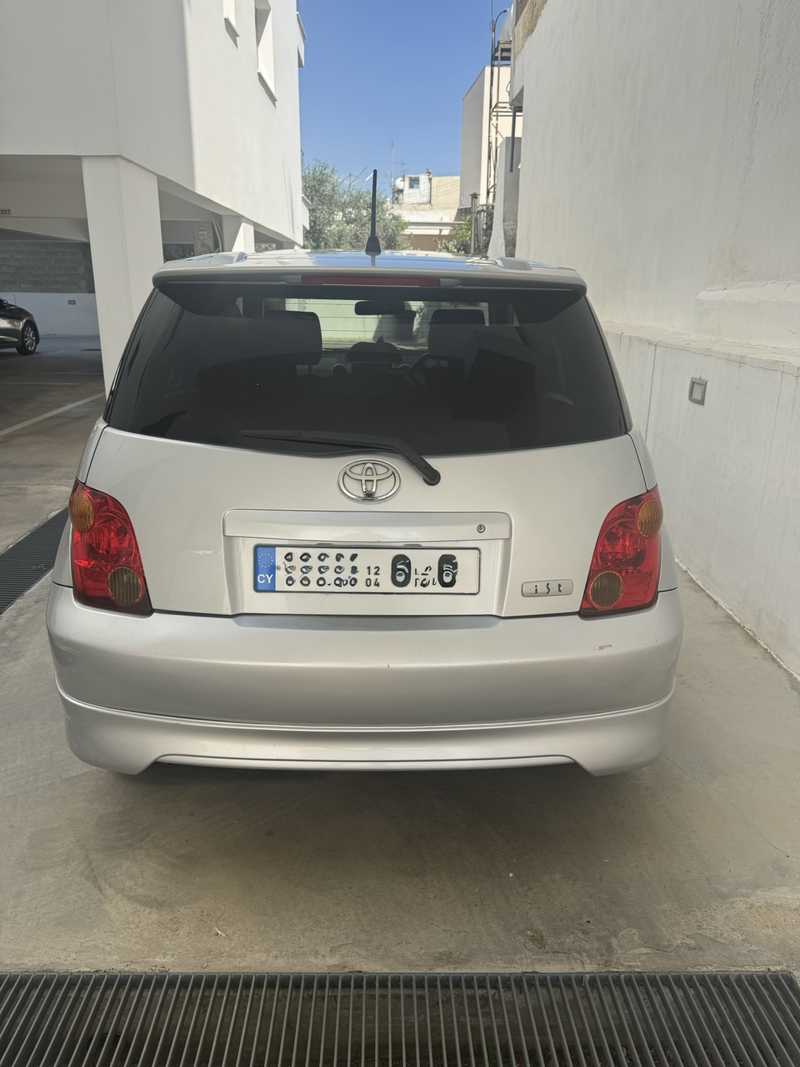2004 Toyota Ist 1,3L 2004 Cyprus