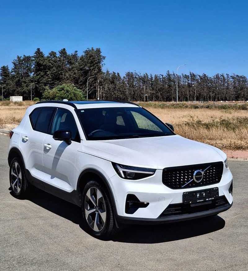 Volvo XC40 2,0L 2024