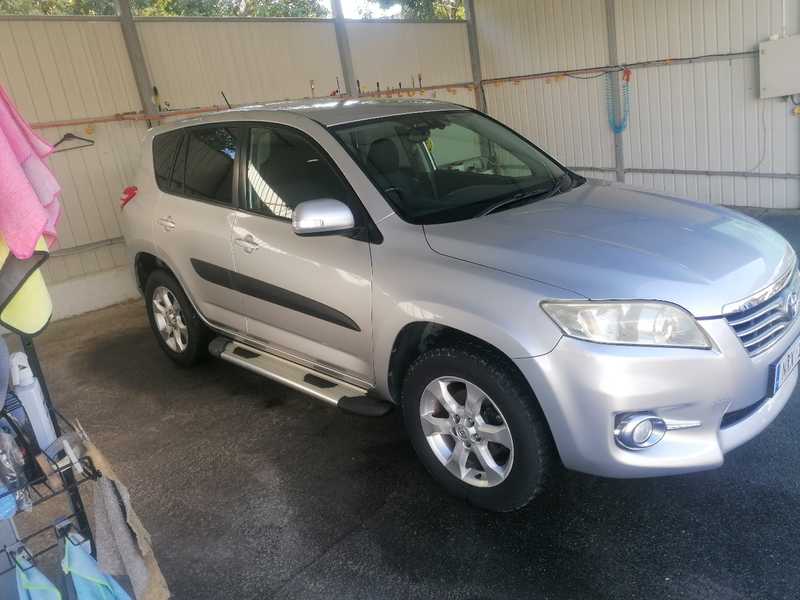 Toyota RAV4 2,2L 2010